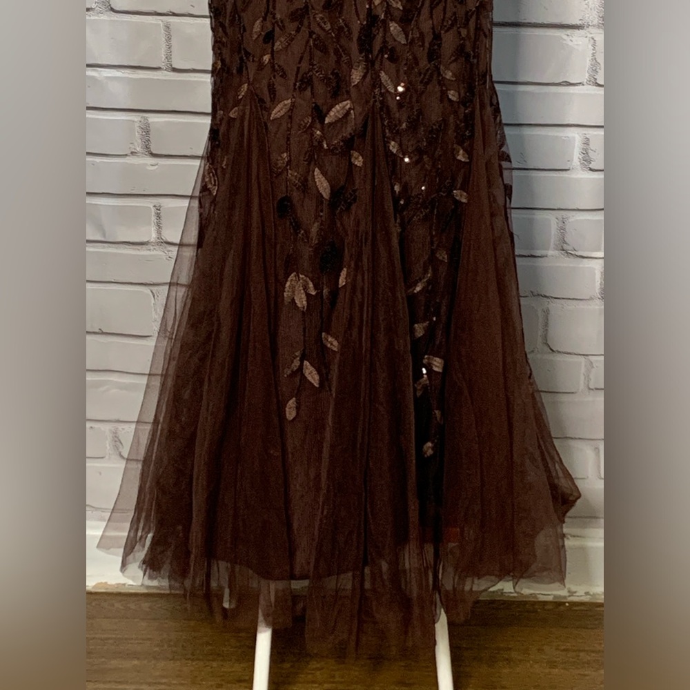 Elegant Brown Gown for Cocktail Events Wedding Prom Gala - Picture 6 of 16